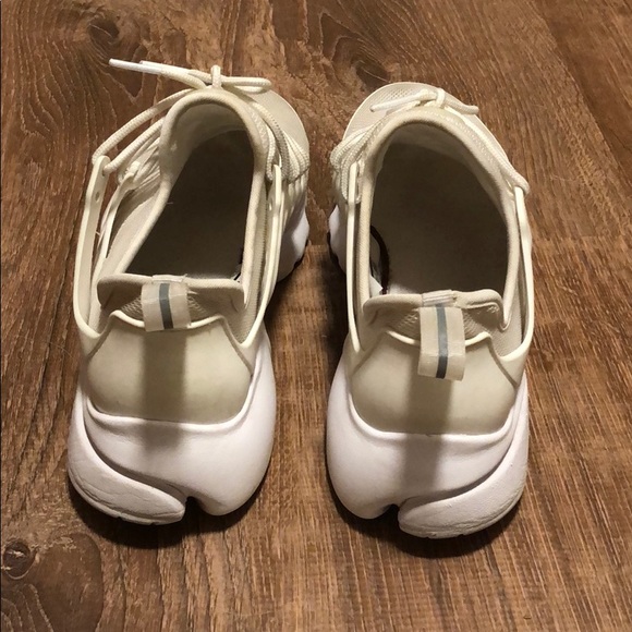 👟Nike White Presto👟 - Picture 3 of 5